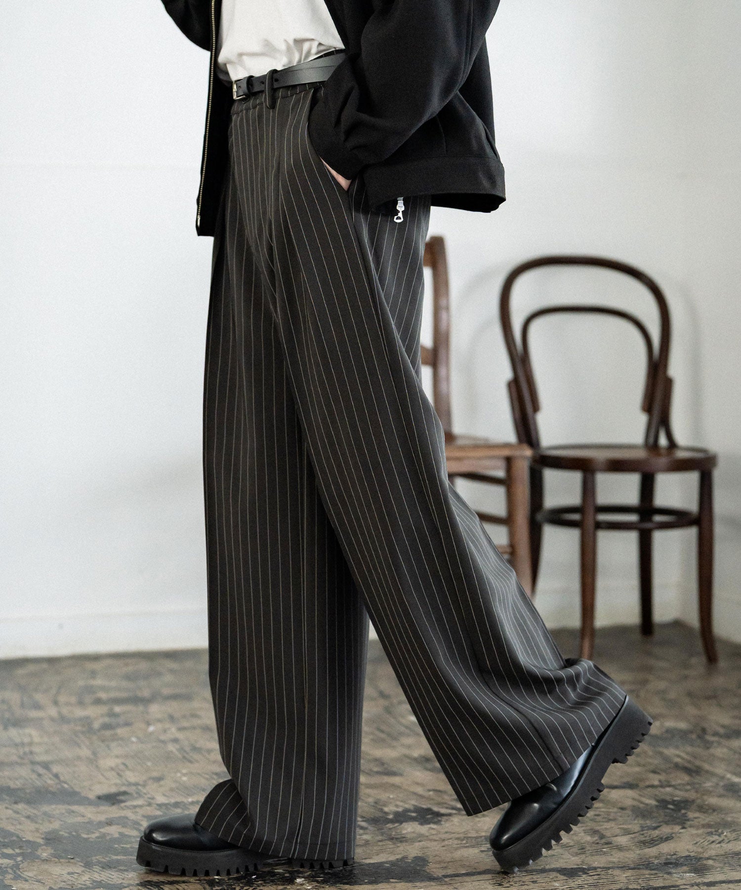 セミワイド2タックストレートスラックス 15248 – Rocky Monroe