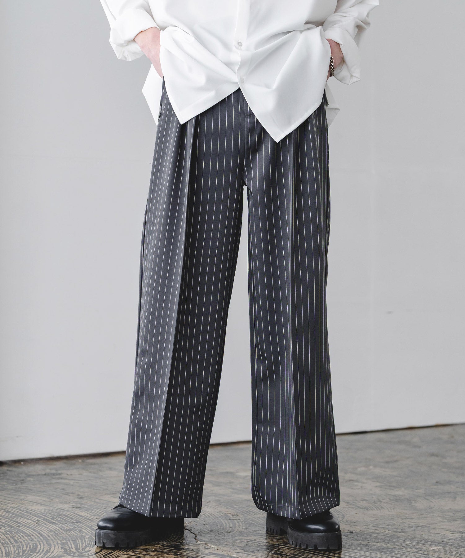 新色追加 セミワイド2タックイージーストレートスラックス 15248