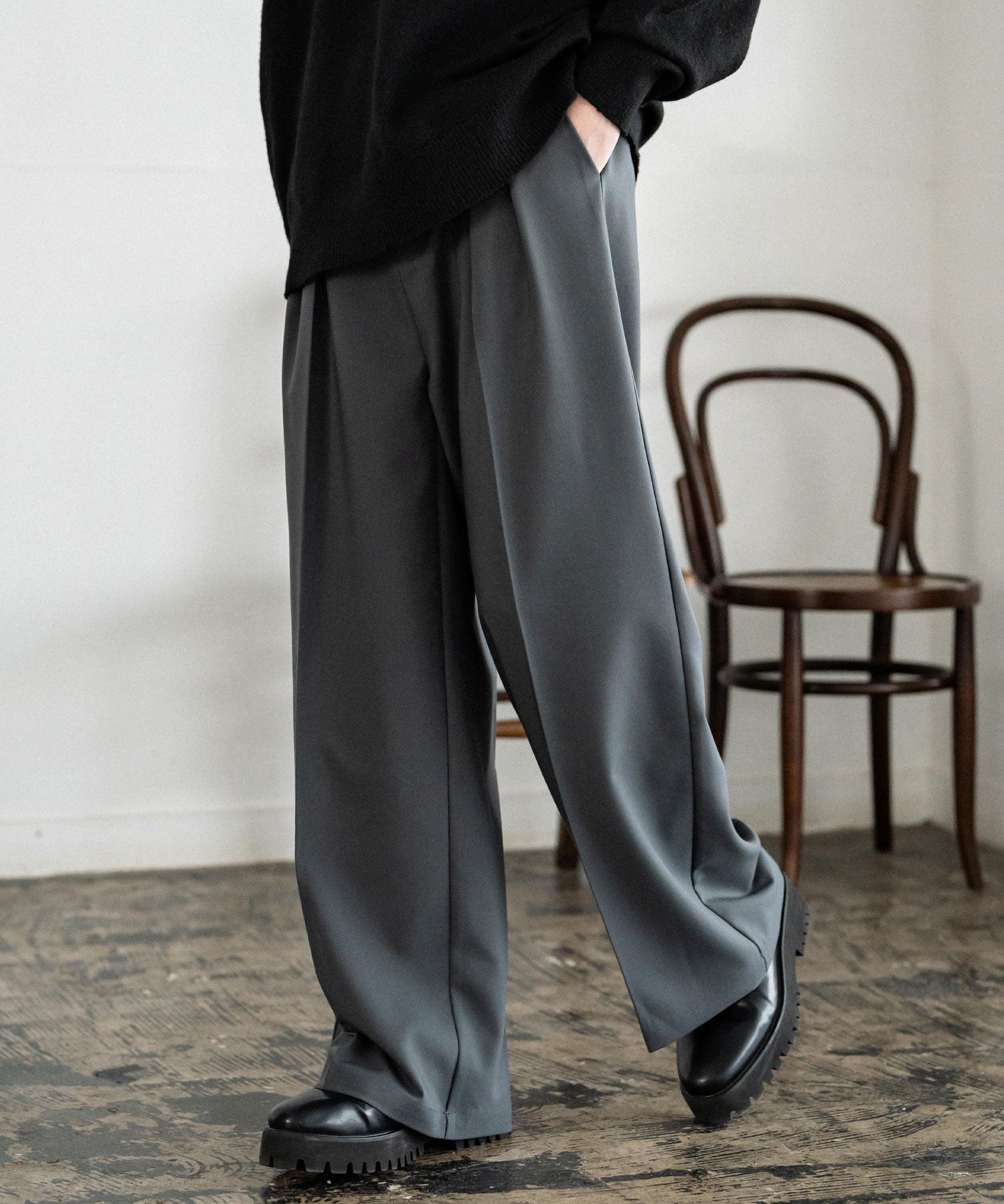 セミワイド2タックストレートスラックス 15248 – Rocky Monroe