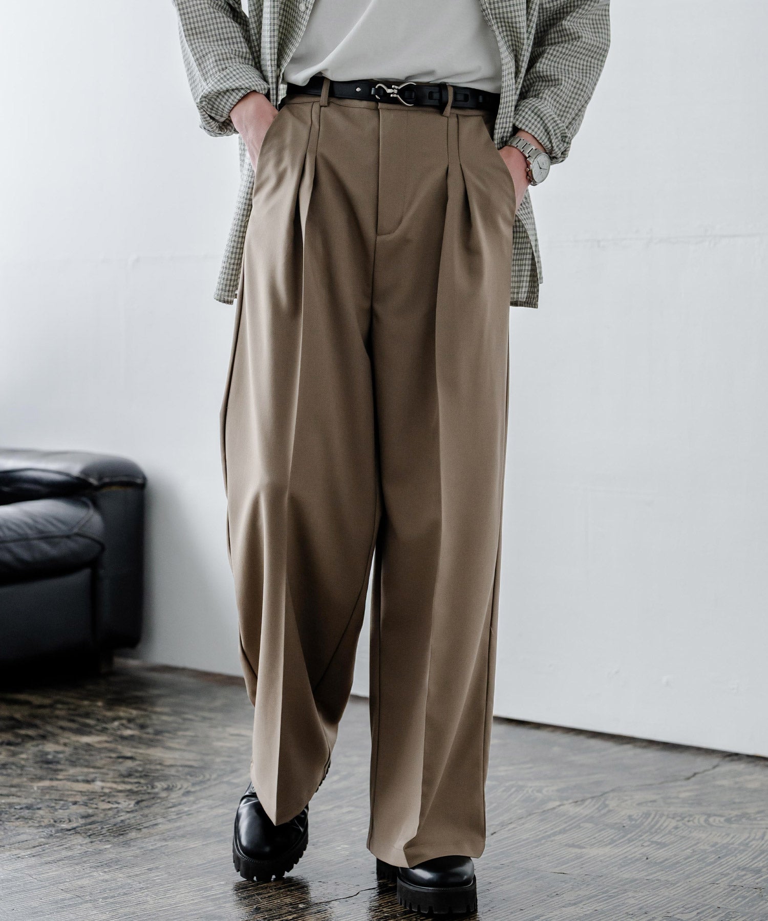 新色追加 セミワイド2タックイージーストレートスラックス 15248