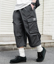 UMBRO アンブロ 別注コラボ 膝下丈 ワンポイントロゴ刺繍ナイロンワイドカーゴハーフパンツ 15348