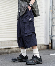 UMBRO アンブロ 別注コラボ 膝下丈 ワンポイントロゴ刺繍ナイロンワイドカーゴハーフパンツ 15348