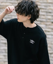 UMBRO アンブロ 別注コラボ オーバーサイズワンポイントロゴ刺繍ワッフルヘンリーネック半袖Tシャツ 15349