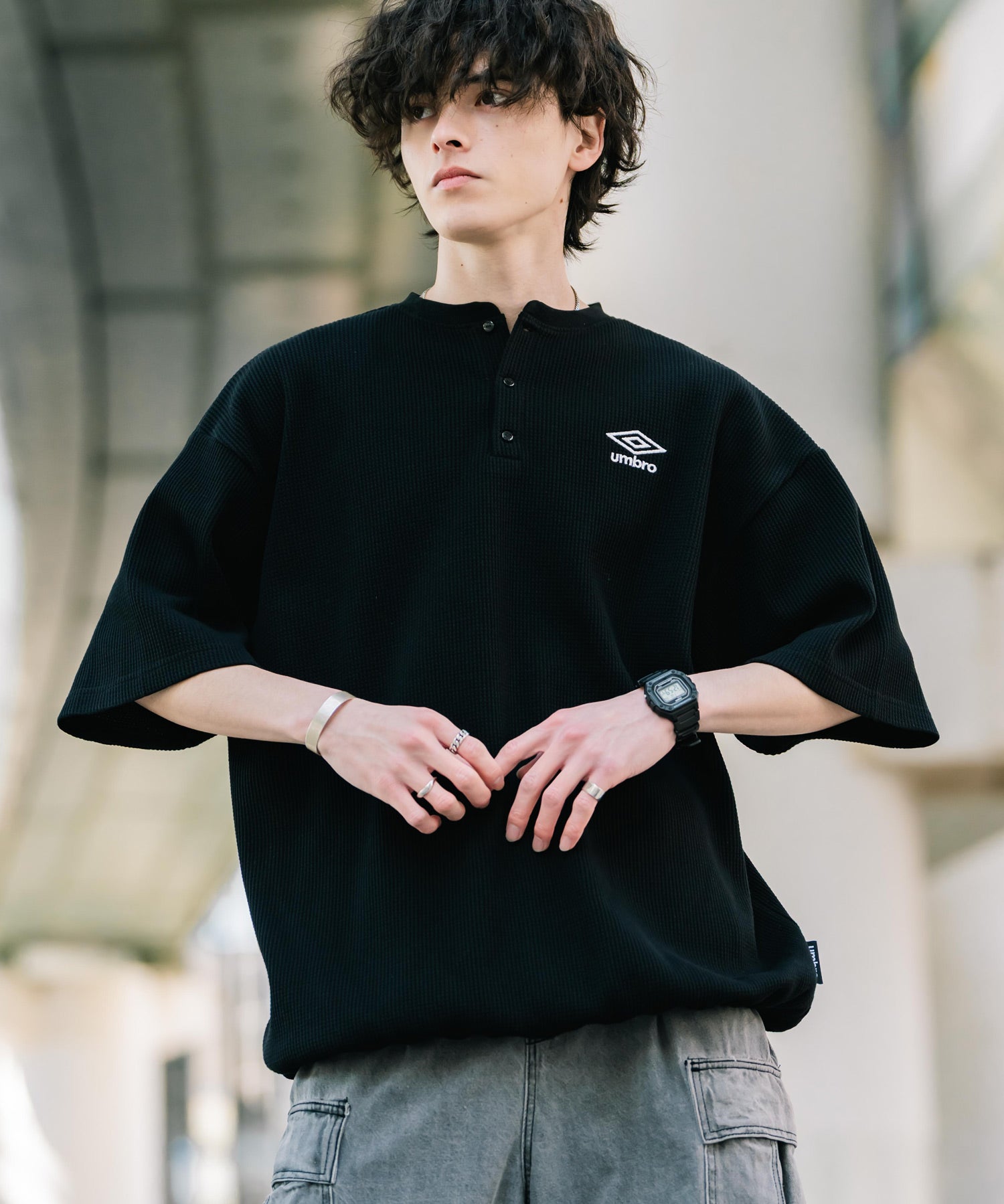 UMBRO アンブロ 別注コラボ オーバーサイズワンポイントロゴ刺繍ワッフルヘンリーネック半袖Tシャツ 15349