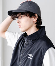 UMBRO 別注コラボ ワンポインロゴ刺繍ナイロンバンジーキャップ	15351