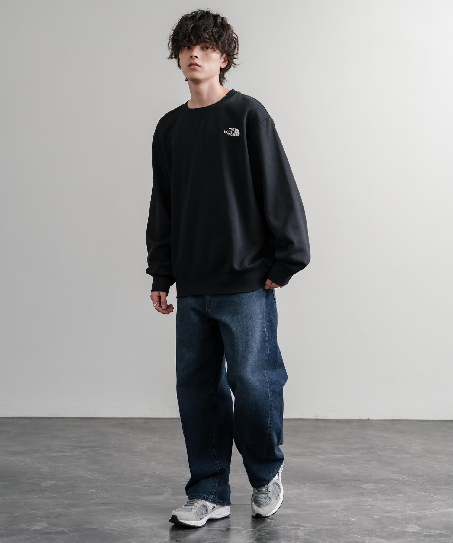 THE NORTH FACE ザ・ノースフェイス MEN S ESSENTIAL CREW 裏起毛ワンポイントロゴ刺繍長袖スウェット 15353