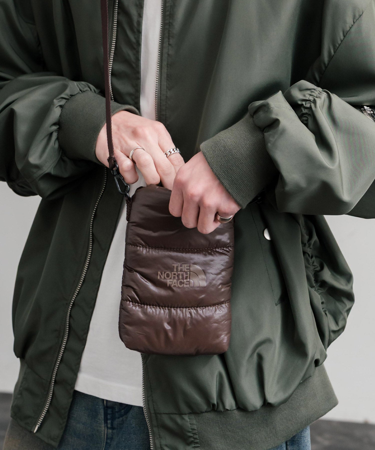 日本未展開モデル WHITE LABEL THE NORTH FACE PADDING CROSS BAG MINI 2WAYクロスショルダーミニバッグ 15359