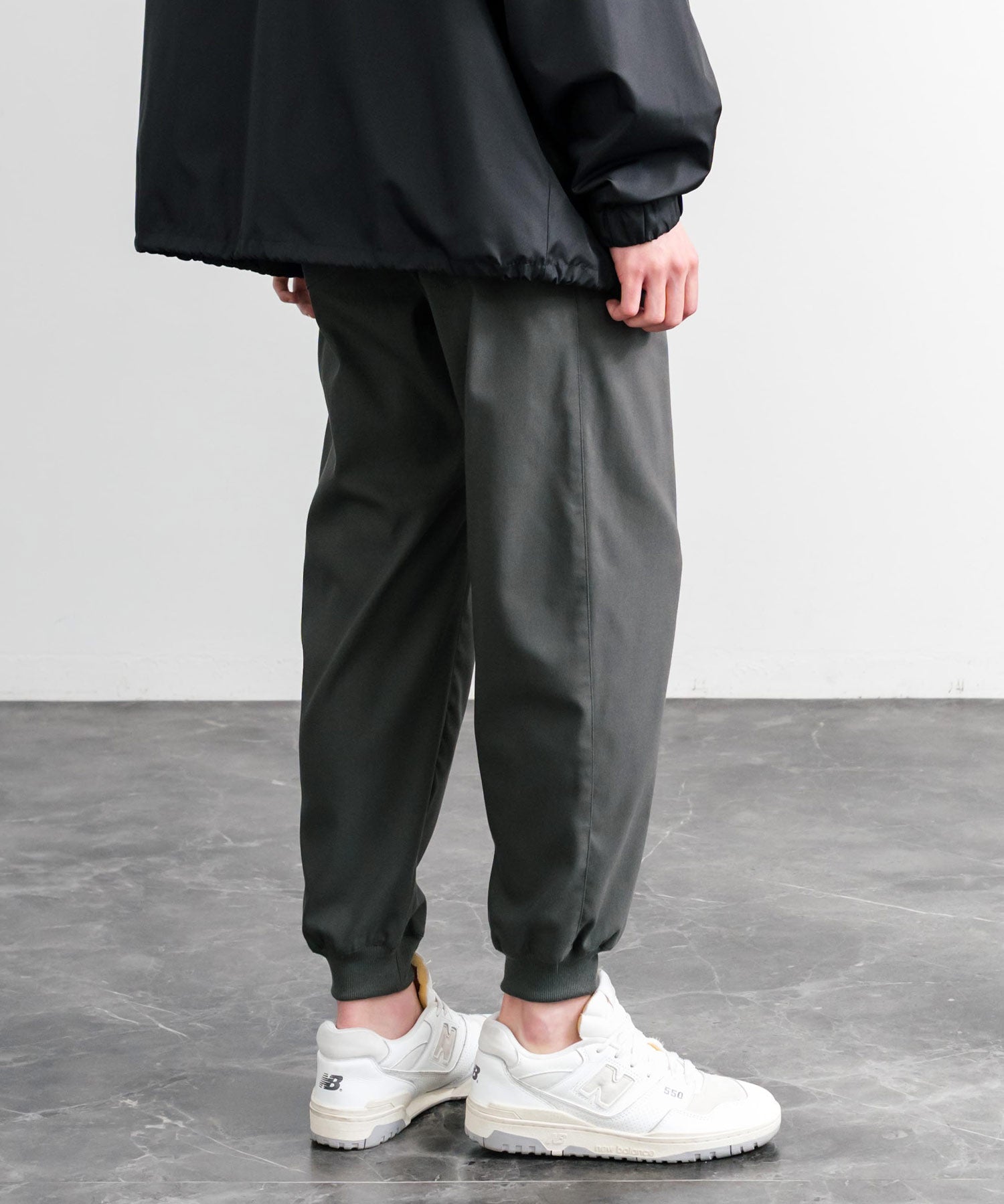 接触冷感 多機能ストレッチクロップドイージージョガーパンツ 15368