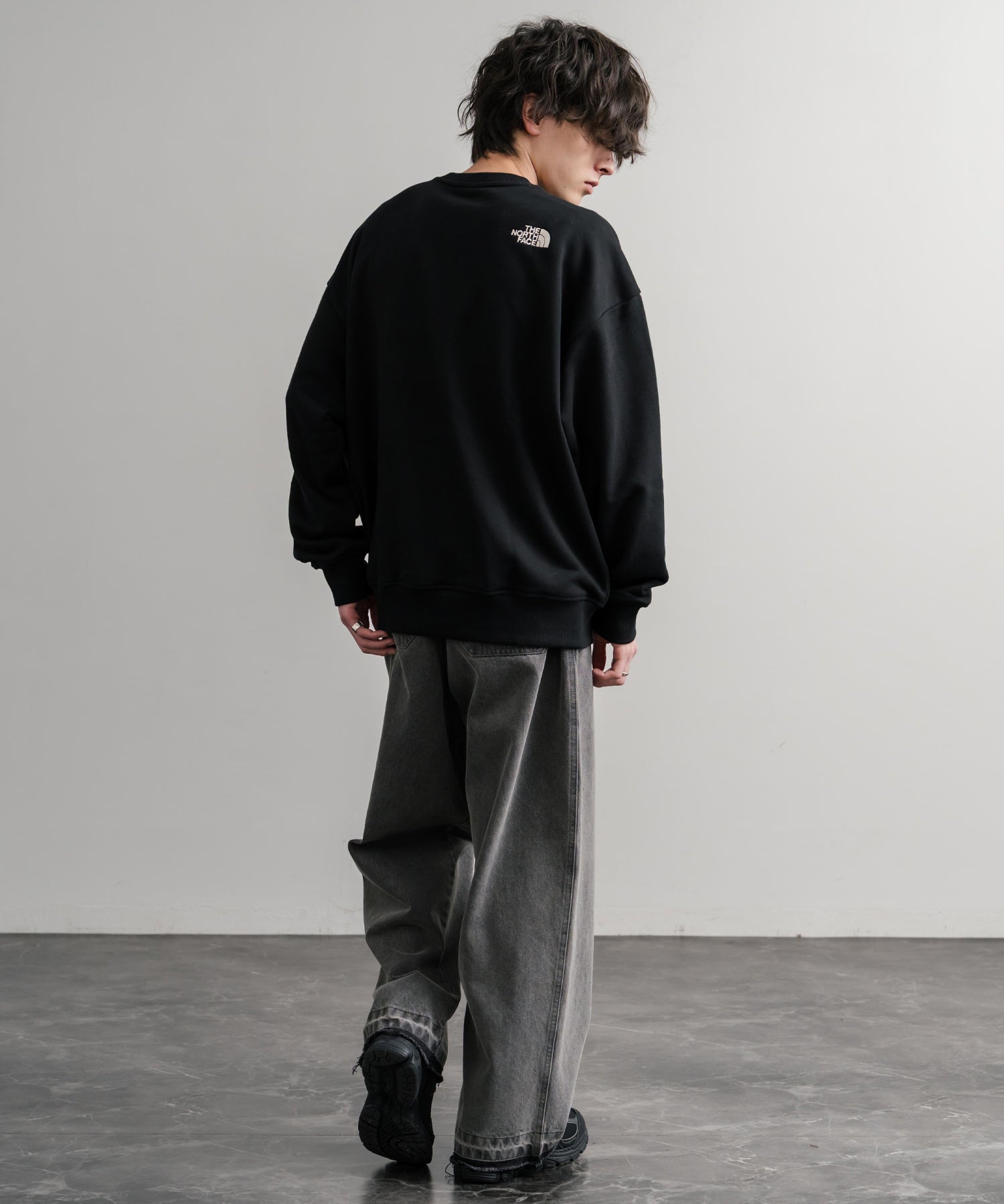 日本未展開モデル THE NORTH FACE ザ・ノースフェイス WHITE LABEL ホワイトレーベル TNF SIGNATURE SWEATSHIRTS クルーネック長袖スウェットトレーナー 15380