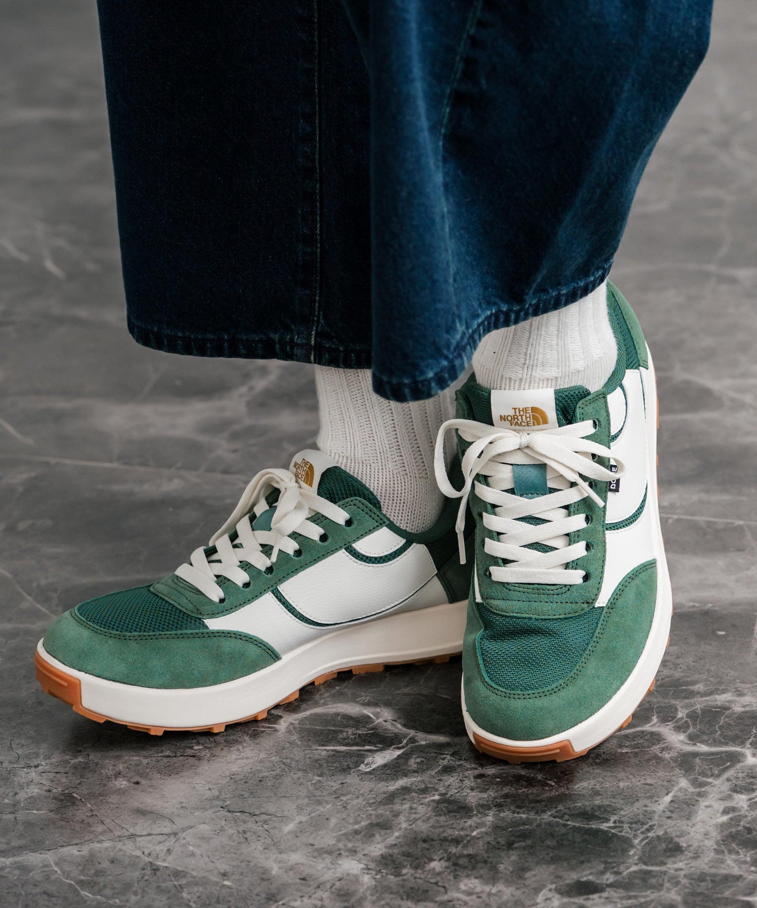 THE NORTH FACE DOME レースアップスニーカー ランニングシューズ	15381