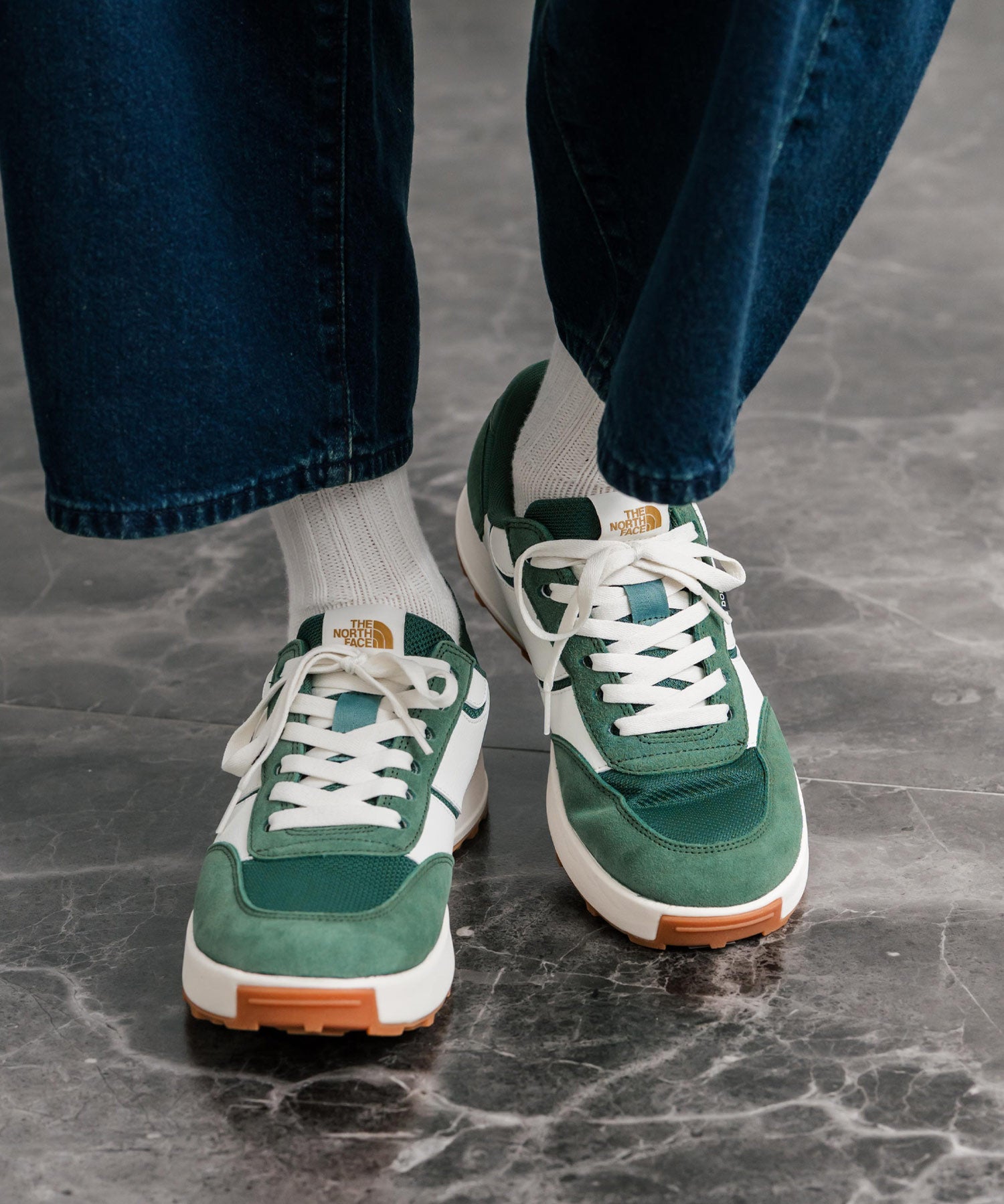 THE NORTH FACE DOME レースアップスニーカー ランニングシューズ	15381