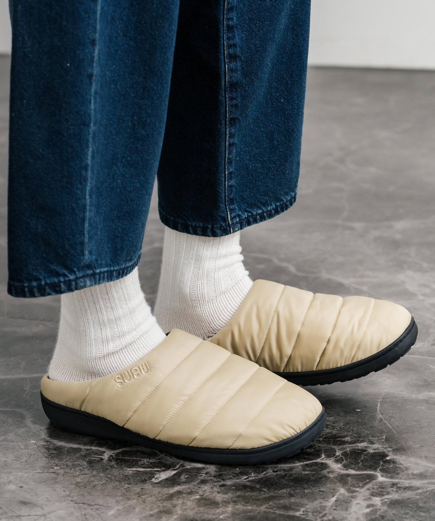 【SUBU/スブ】 サンダル F-line/ワンポイントロゴ刺繍モックシューズスリッポンスリッパ 15384