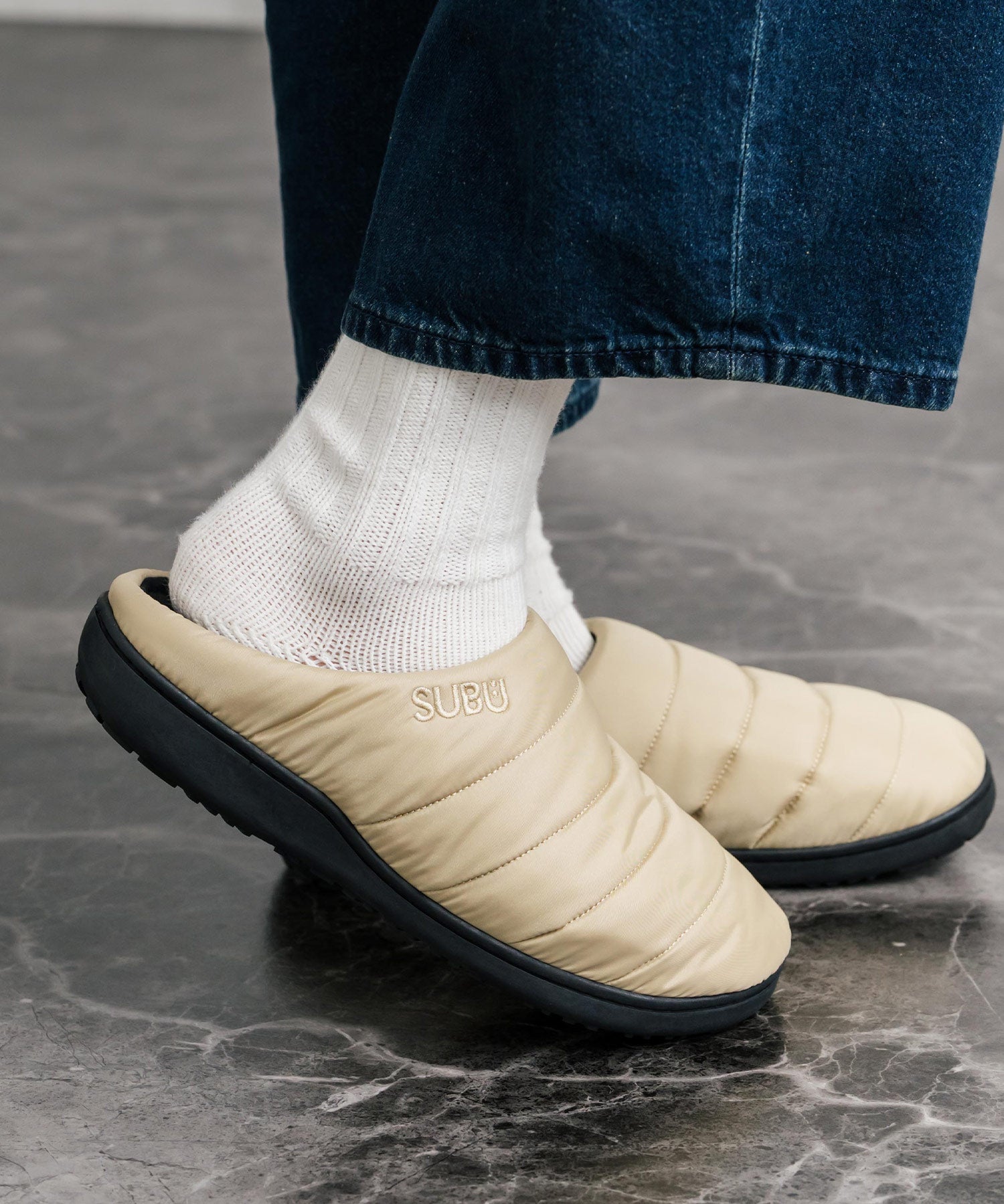 【SUBU/スブ】 サンダル F-line/ワンポイントロゴ刺繍モックシューズスリッポンスリッパ 15384