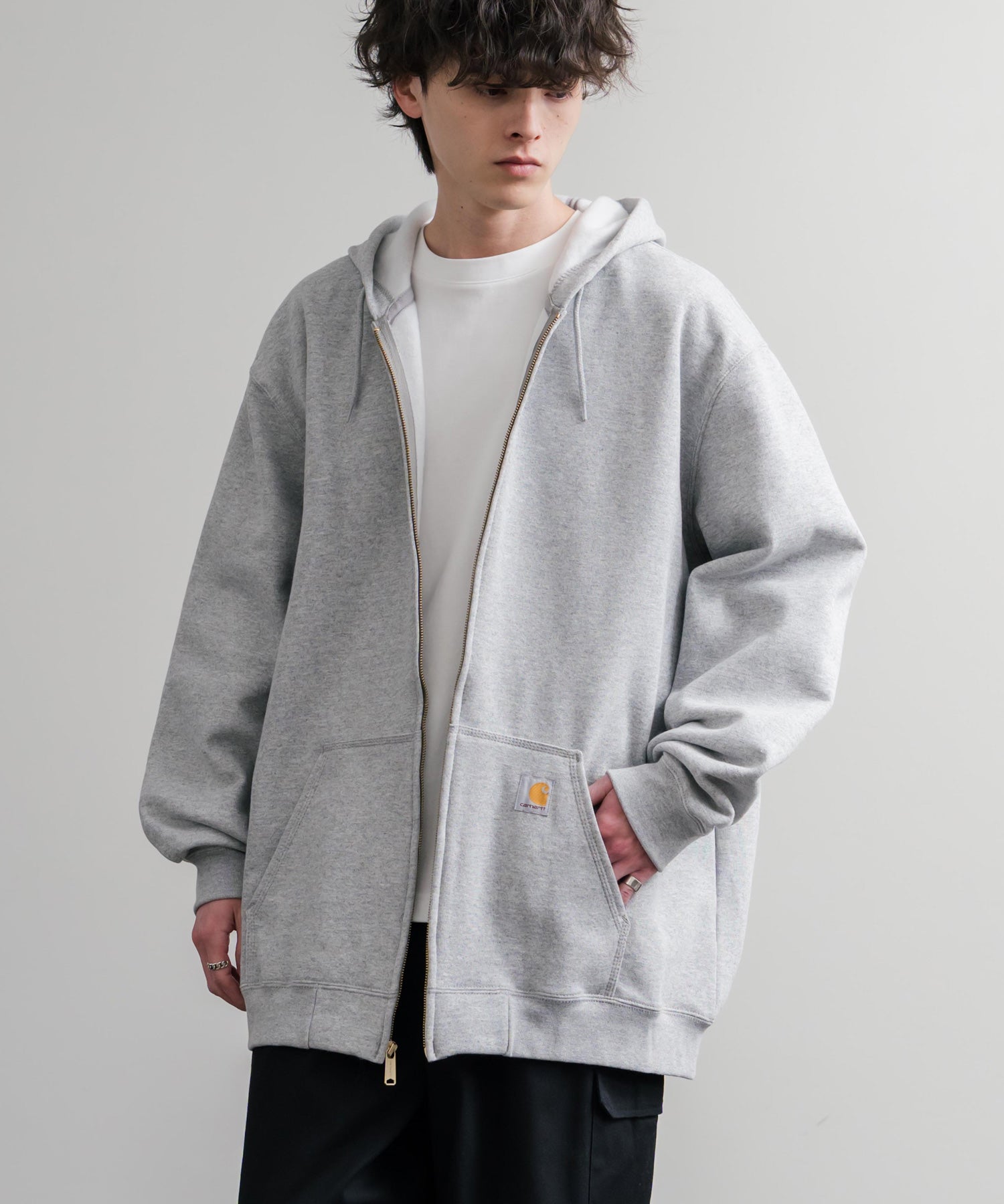 未使用　カーハート　グレー　パーカー　ジッパー　フルジップ Carhartt カーハート MIDWEIGHT HOODED ZIP-FRONT SWEATSHIRT オーバー