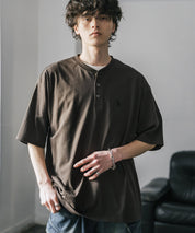 U.S. POLO ASSN. ユーエスポロアッスン 別注コラボワンポイントロゴ刺繍天竺ヘンリーネック半袖Tシャツ 15427