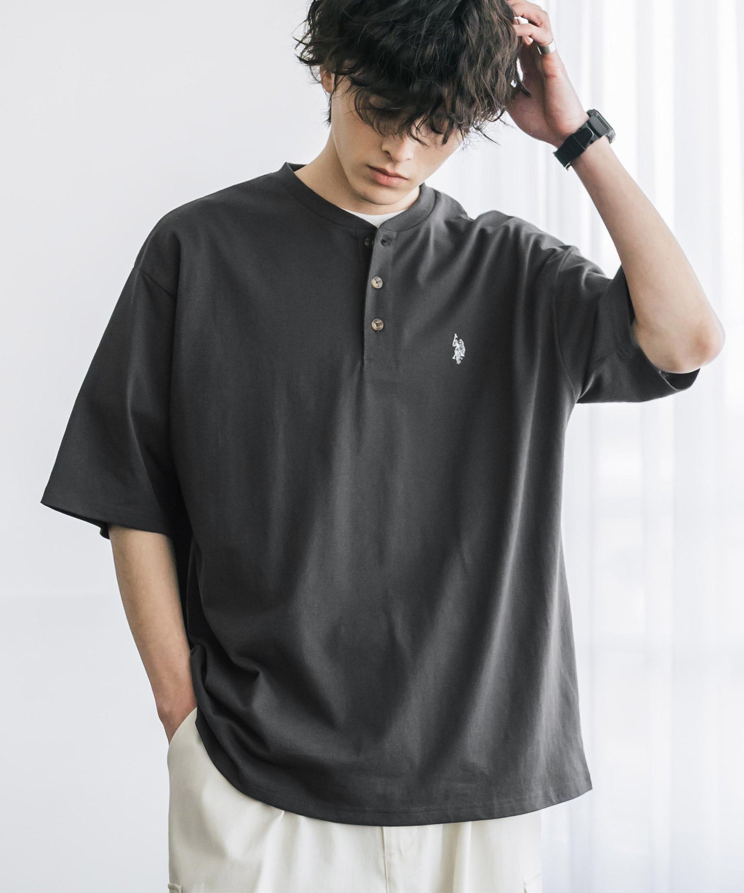 U.S. POLO ASSN. ユーエスポロアッスン 別注コラボワンポイントロゴ刺繍天竺ヘンリーネック半袖Tシャツ 15427