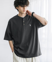U.S. POLO ASSN. ユーエスポロアッスン 別注コラボワンポイントロゴ刺繍天竺ヘンリーネック半袖Tシャツ 15427