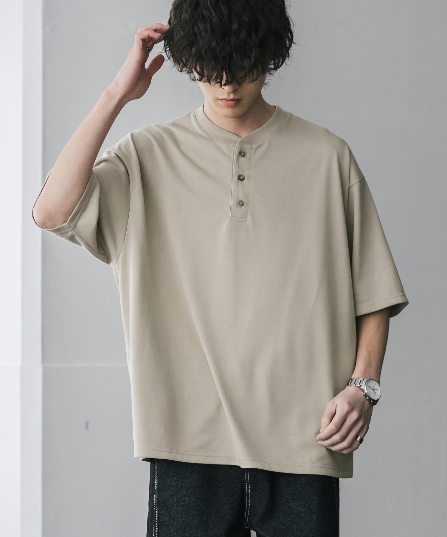 AIR TEC+ 接触冷感・遮熱・UVカット 多機能ヘンリーネック半袖Tシャツ 15428