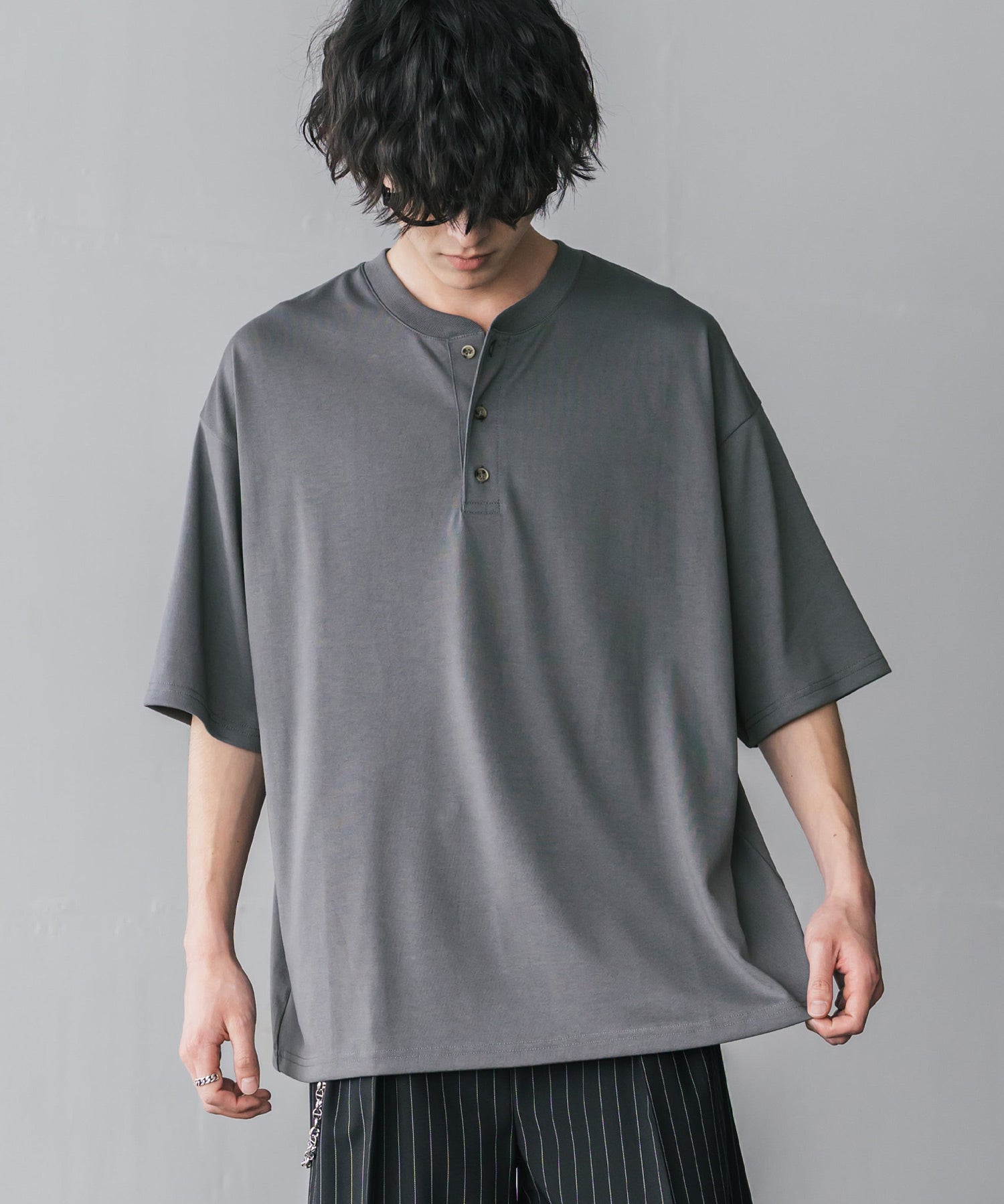 AIR TEC+ 接触冷感・遮熱・UVカット 多機能ヘンリーネック半袖Tシャツ 15428