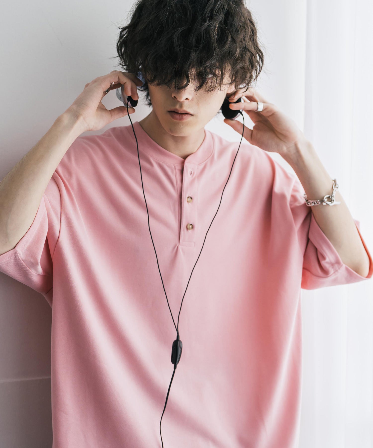 AIR TEC+ 接触冷感・遮熱・UVカット 多機能ヘンリーネック半袖Tシャツ 15428