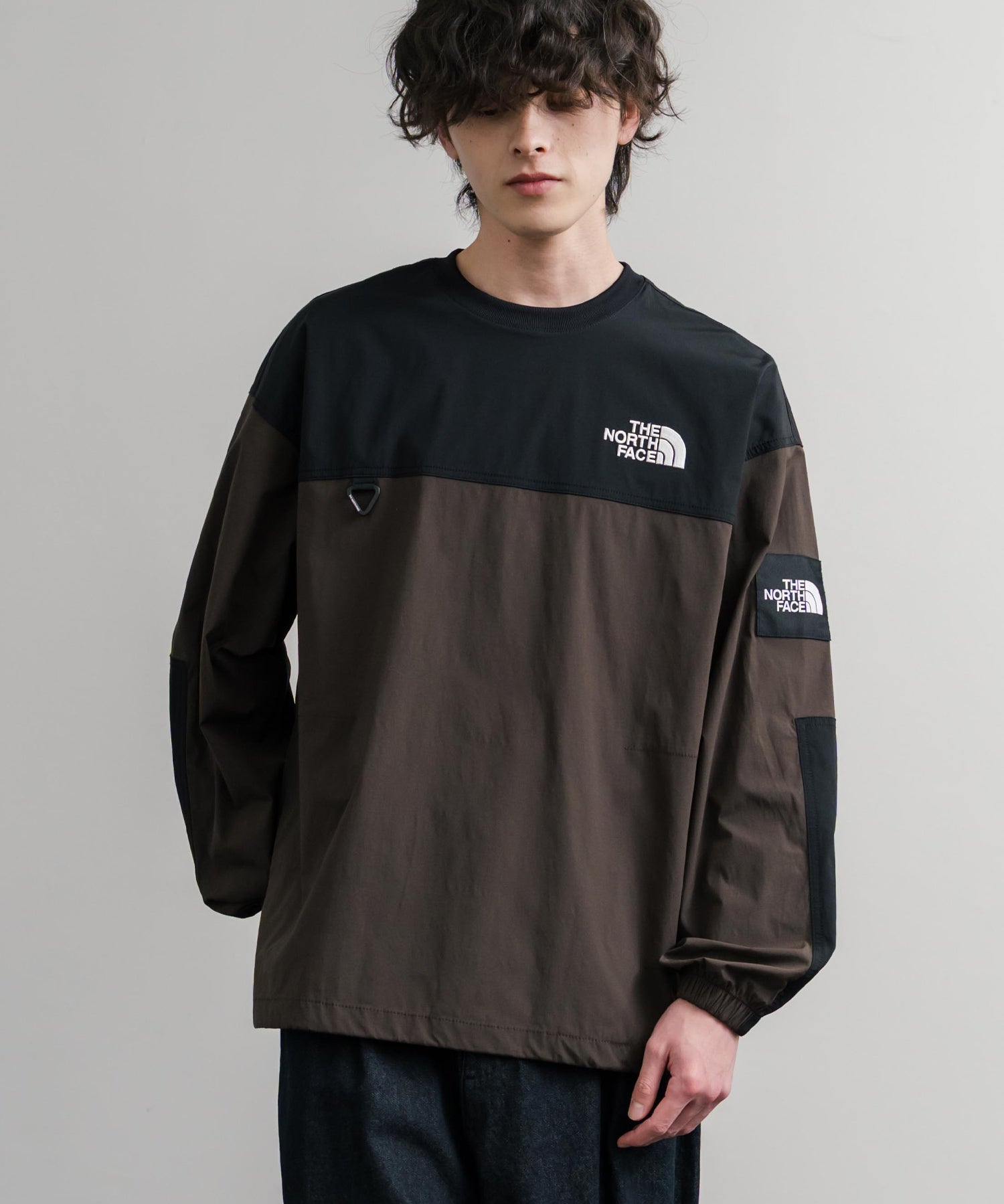 日本未展開モデル THE NORTH FACE ザ・ノースフェイス WHITE LABEL ホワイトレーベル TNF ALBANY EX CREWNECK ワンポイントロゴ刺繍バイカラー長袖カットソー 15432