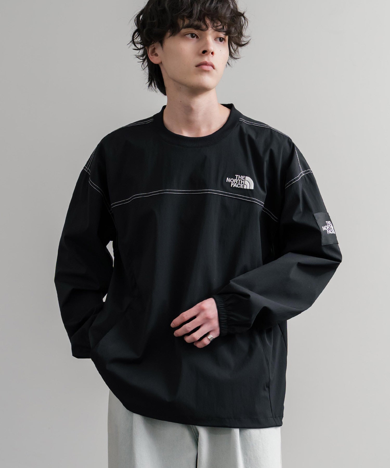 日本未展開モデル THE NORTH FACE ザ・ノースフェイス WHITE LABEL ホワイトレーベル TNF LOGO CREWNECK ワンポイントロゴステッチ長袖カットソー 15434