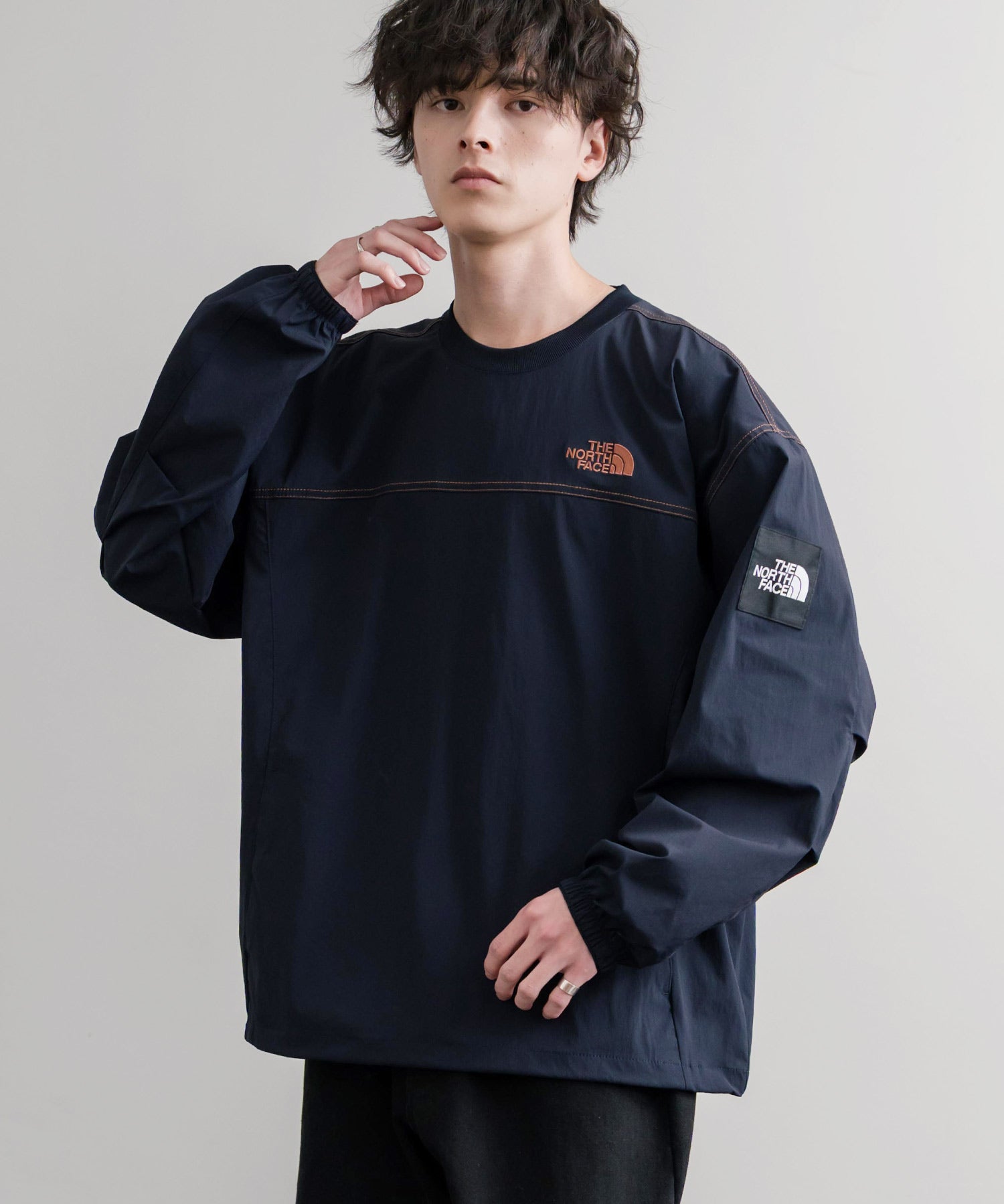 日本未展開モデル THE NORTH FACE ザ・ノースフェイス WHITE LABEL ホワイトレーベル TNF LOGO CREWNECK ワンポイントロゴステッチ長袖カットソー 15434