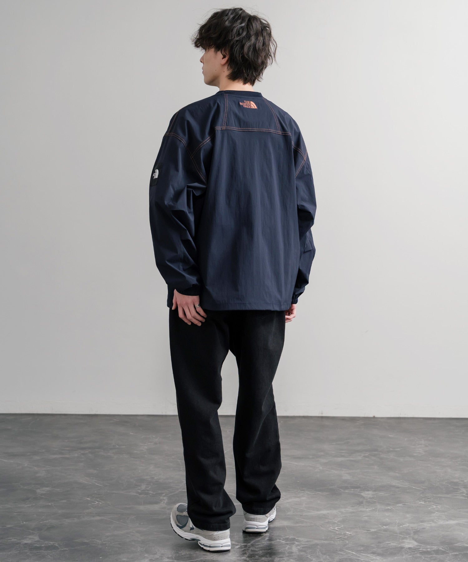 日本未展開モデル THE NORTH FACE ザ・ノースフェイス WHITE LABEL ホワイトレーベル TNF LOGO CREWNECK ワンポイントロゴステッチ長袖カットソー 15434