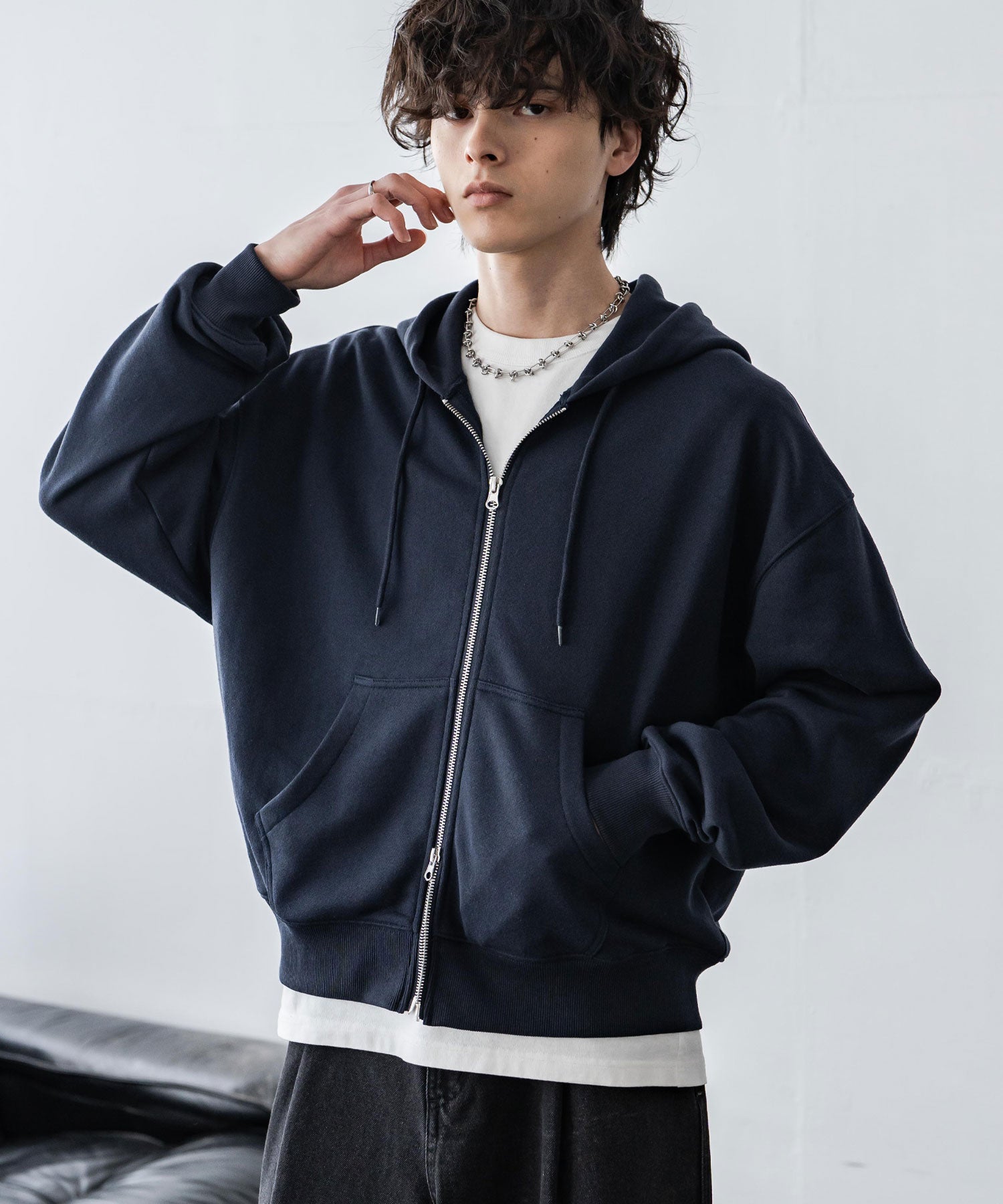 Harrods ハロッズ　ネイビー　ダブルジップ長袖パーカー　Mサイズ オーバーサイズ 裏毛ショート丈長袖ダブルジップパーカー 15435