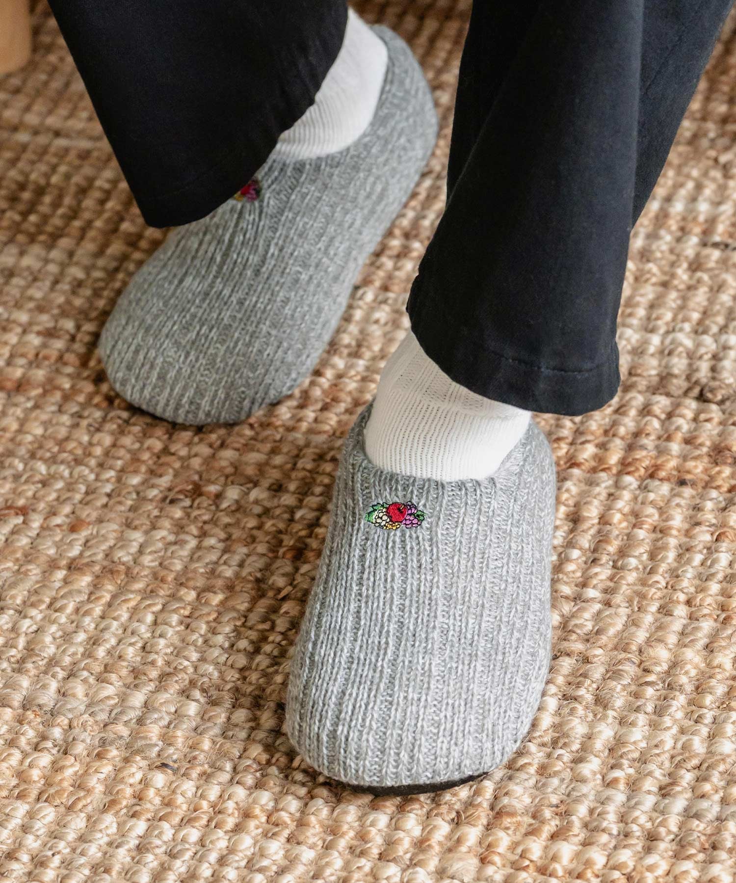 FRUIT OF THE LOOM フルーツオブザルーム 裏ボア刺繍スリッパ/ワンポイントロゴニット室内用スリッパ 15460