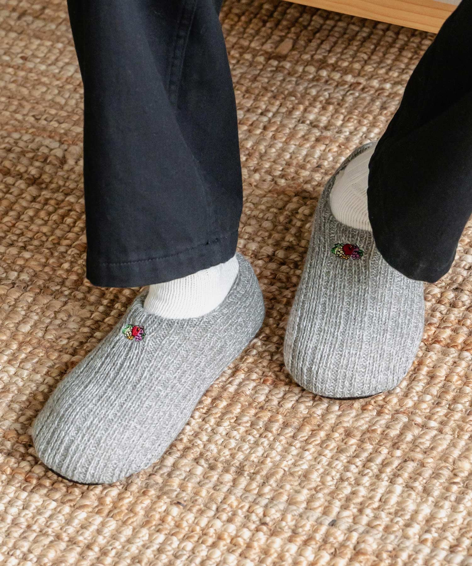 FRUIT OF THE LOOM フルーツオブザルーム 裏ボア刺繍スリッパ/ワンポイントロゴニット室内用スリッパ 15460