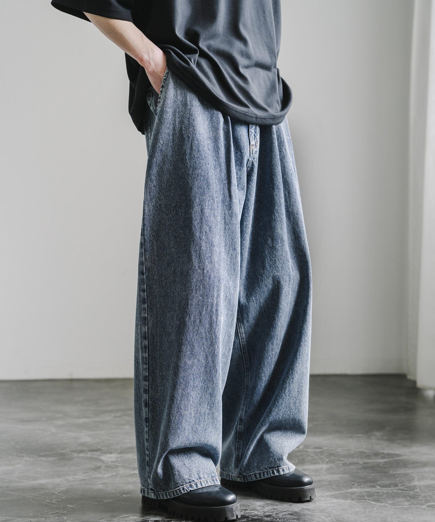 ヴィンテージライクワイドバルーンデニムパンツ 15478