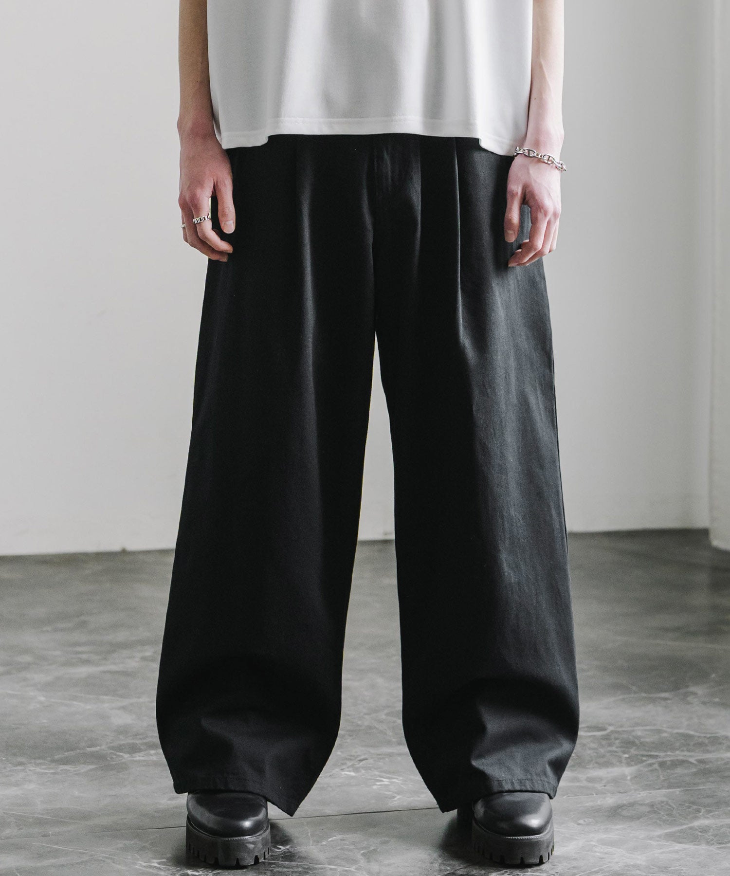 ヴィンテージライクワイドバルーンデニムパンツ 15478