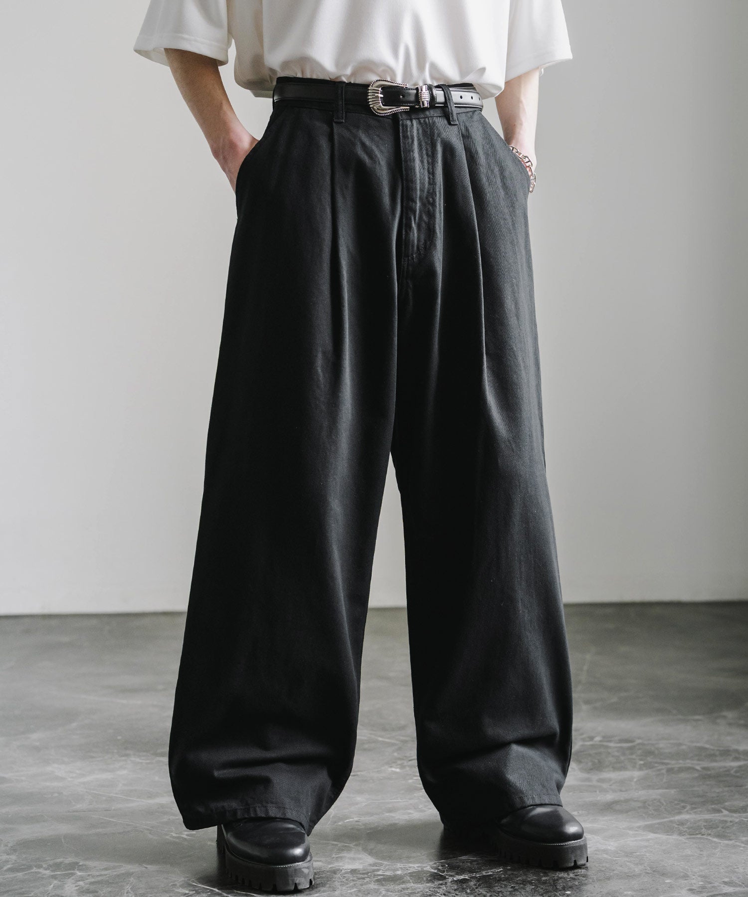 ヴィンテージライクワイドバルーンデニムパンツ 15478