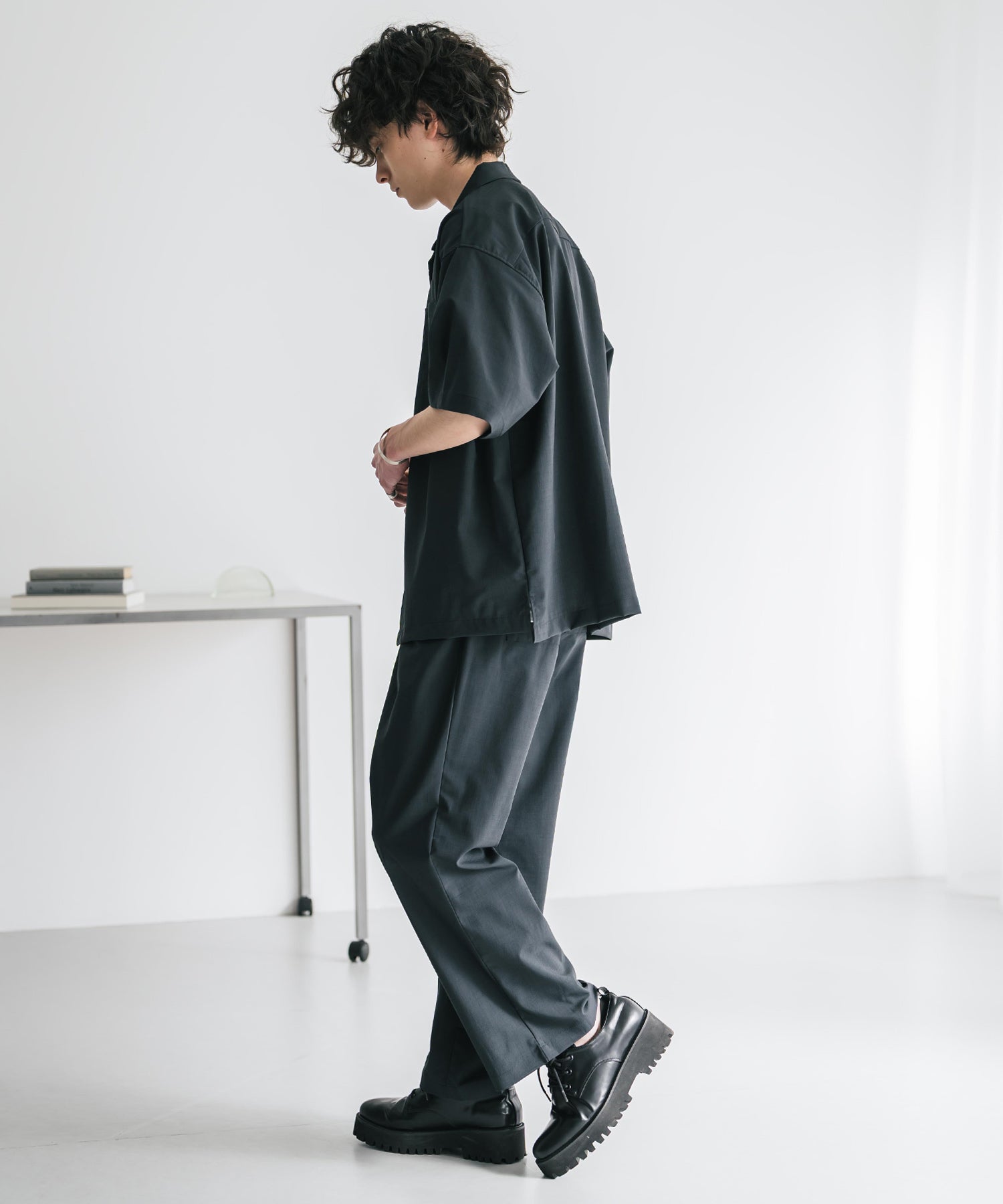 新色追加 セットアップ 接触冷感 多機能素材 リネンライク半袖開襟シャツ＆セミワイドイージーパンツ 15480