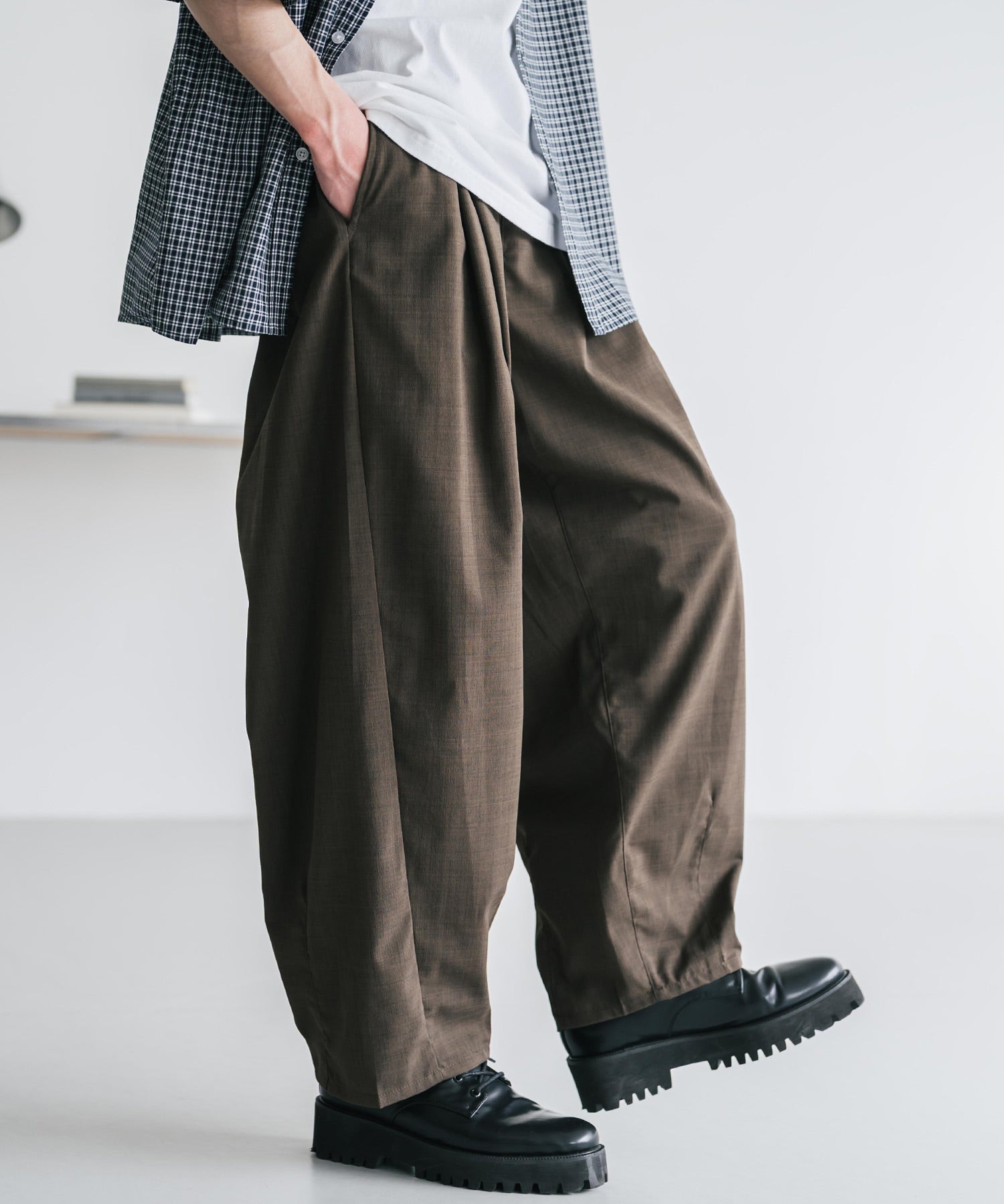 新色追加 接触冷感多機能素材リネンライク ワイドバルーンイージーパンツ 15481