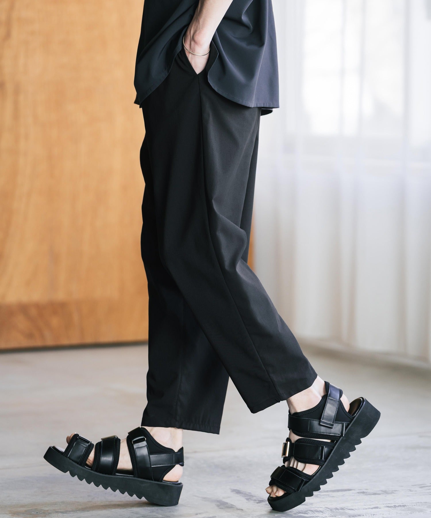 新色追加 接触冷感多機能素材リネンライク アンクルテーパードイージーパンツ 15482