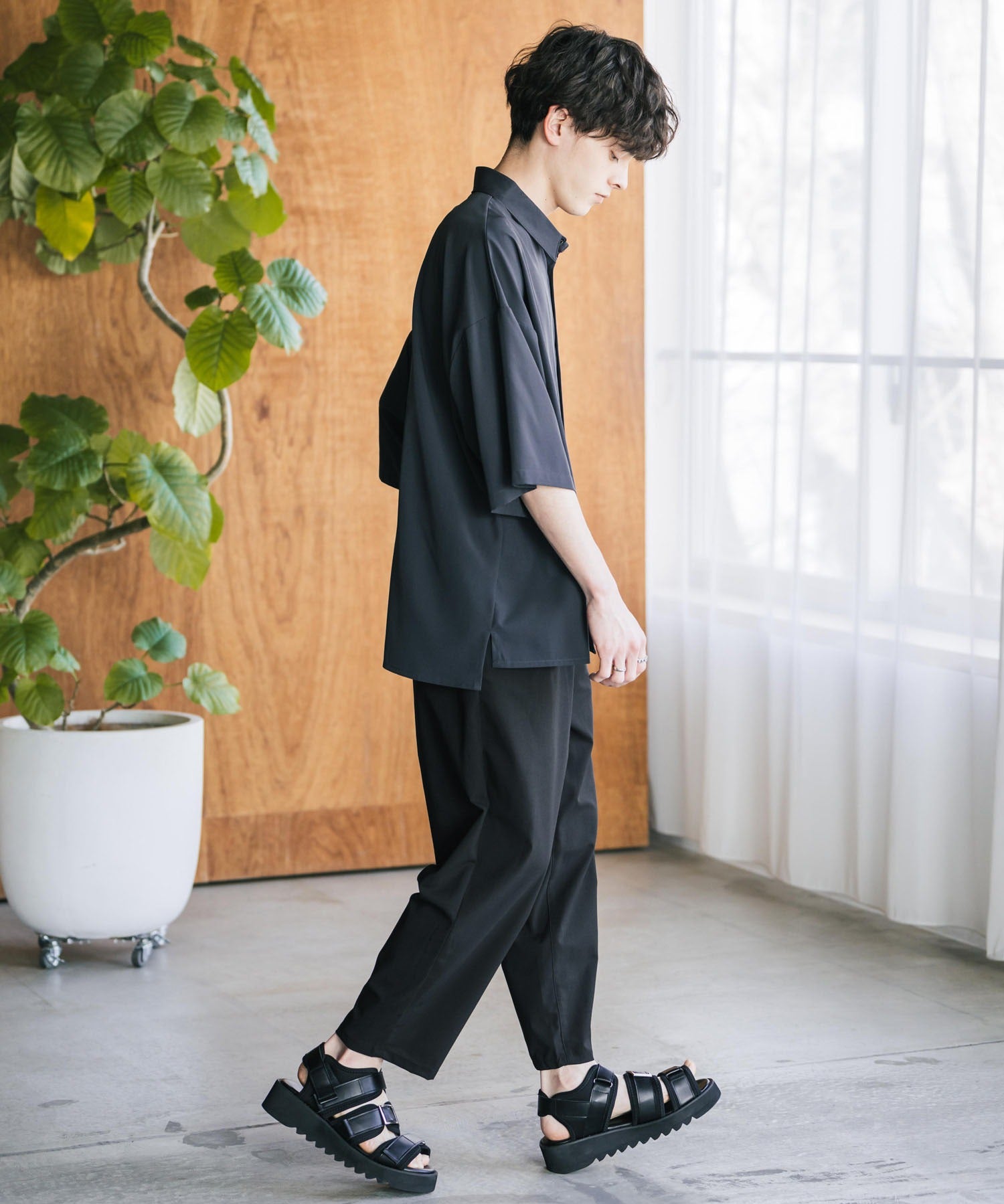 新色追加 接触冷感多機能素材リネンライク アンクルテーパードイージーパンツ 15482