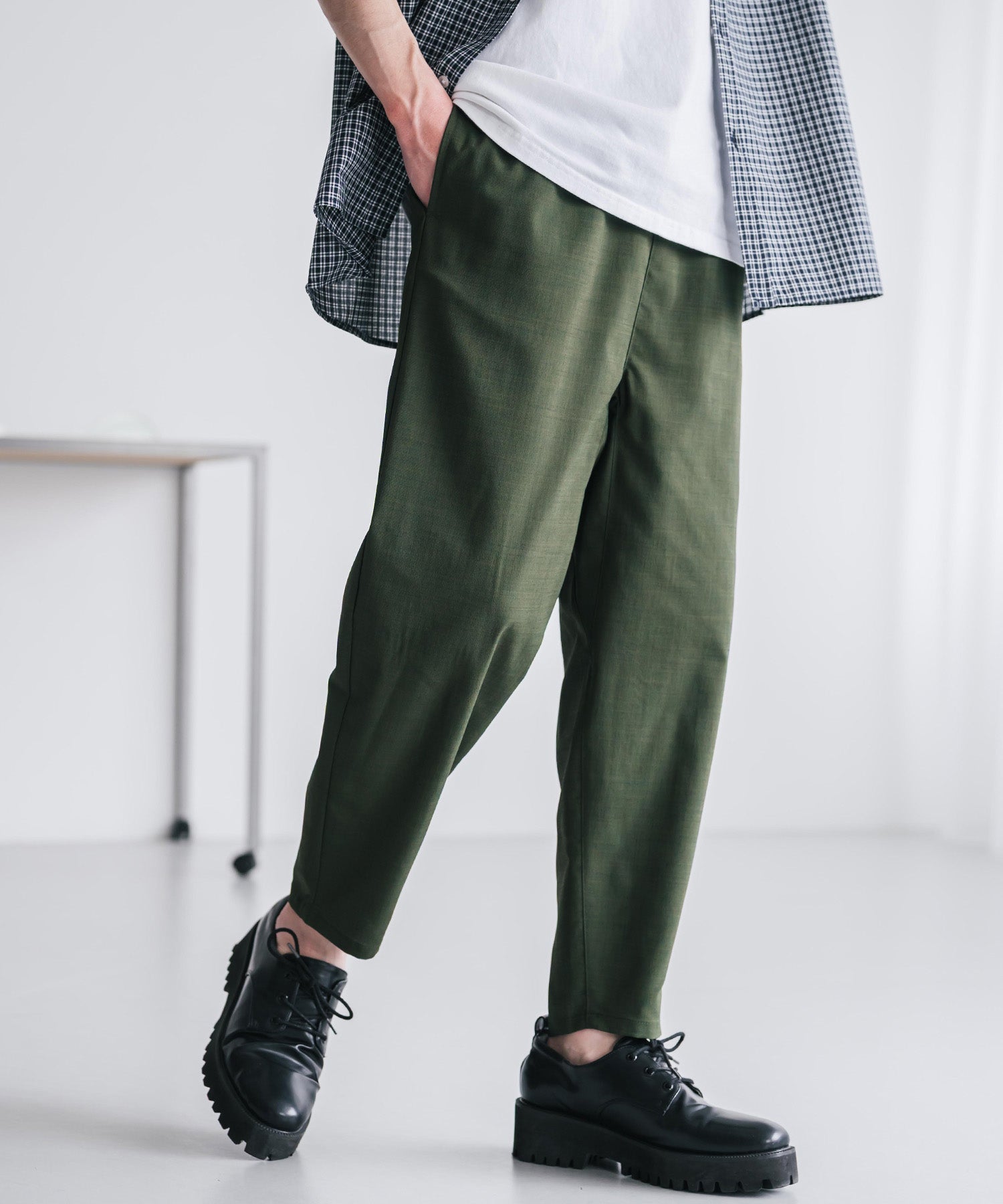 新色追加 接触冷感多機能素材リネンライク アンクルテーパードイージーパンツ 15482