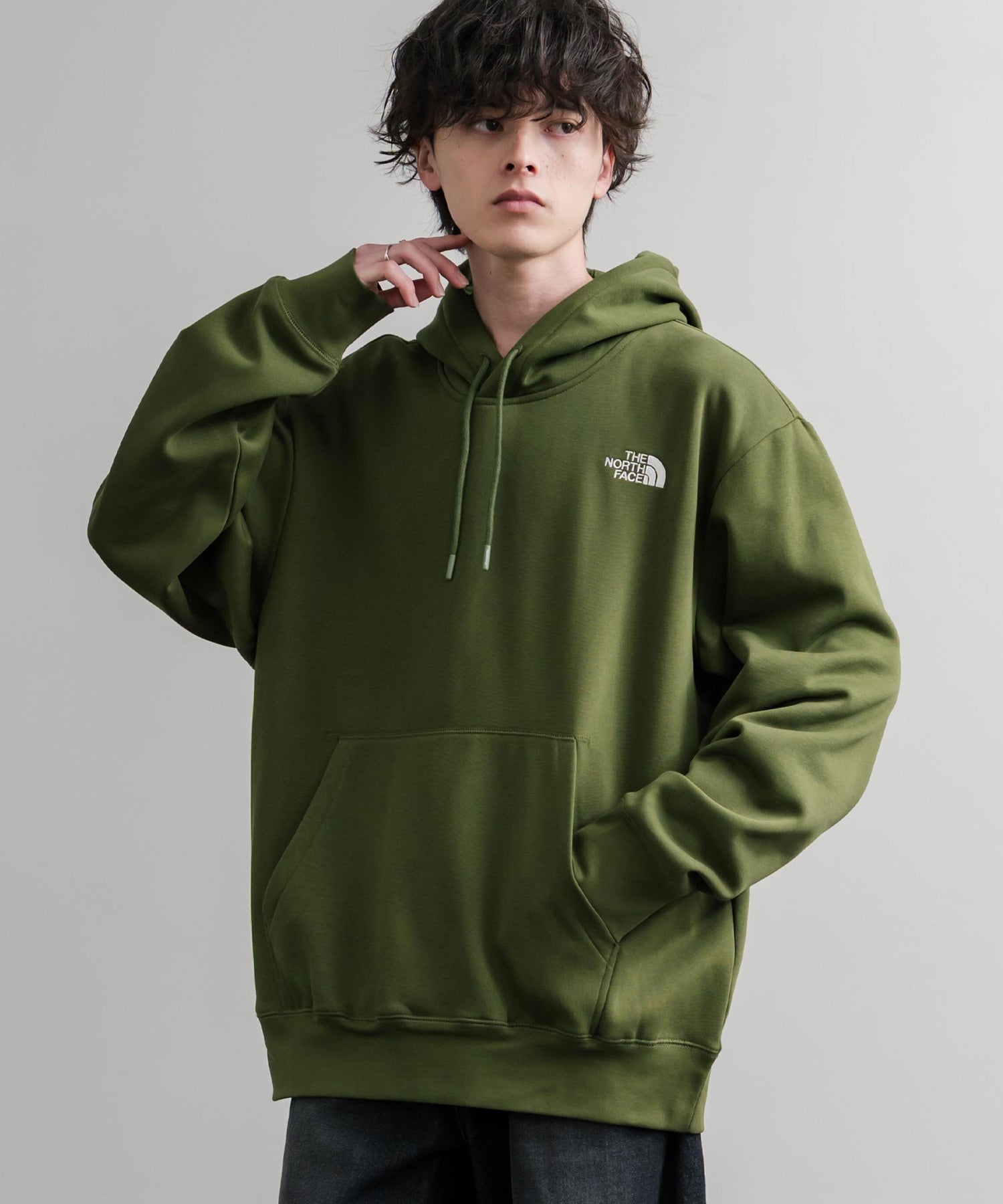 楽一番公式アカウントL2 専用　THE NORTH FACE オリーブグリーンL THE NORTH FACE ザ・ノースフェイス ESSENTIAL RELAXED HOODIE/裏起毛