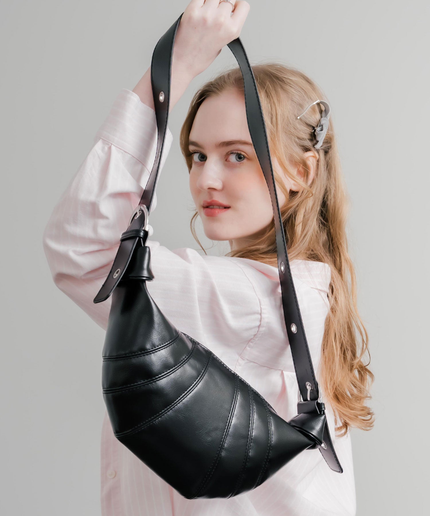 PUレザー クロワッサン型ショルダーバッグ/ボディバッグ 15510 – Rocky