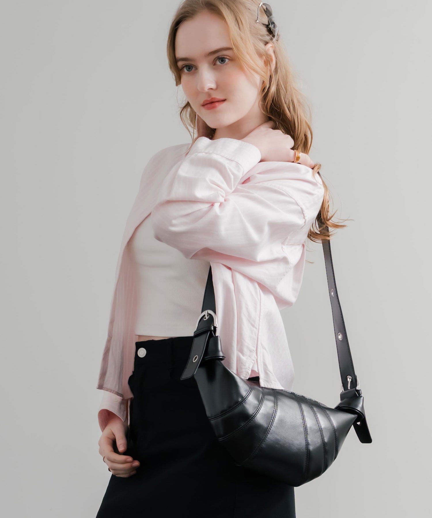 PUレザー クロワッサン型ショルダーバッグ/ボディバッグ 15510