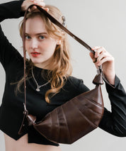 PUレザー クロワッサン型ショルダーバッグ/ボディバッグ 15510