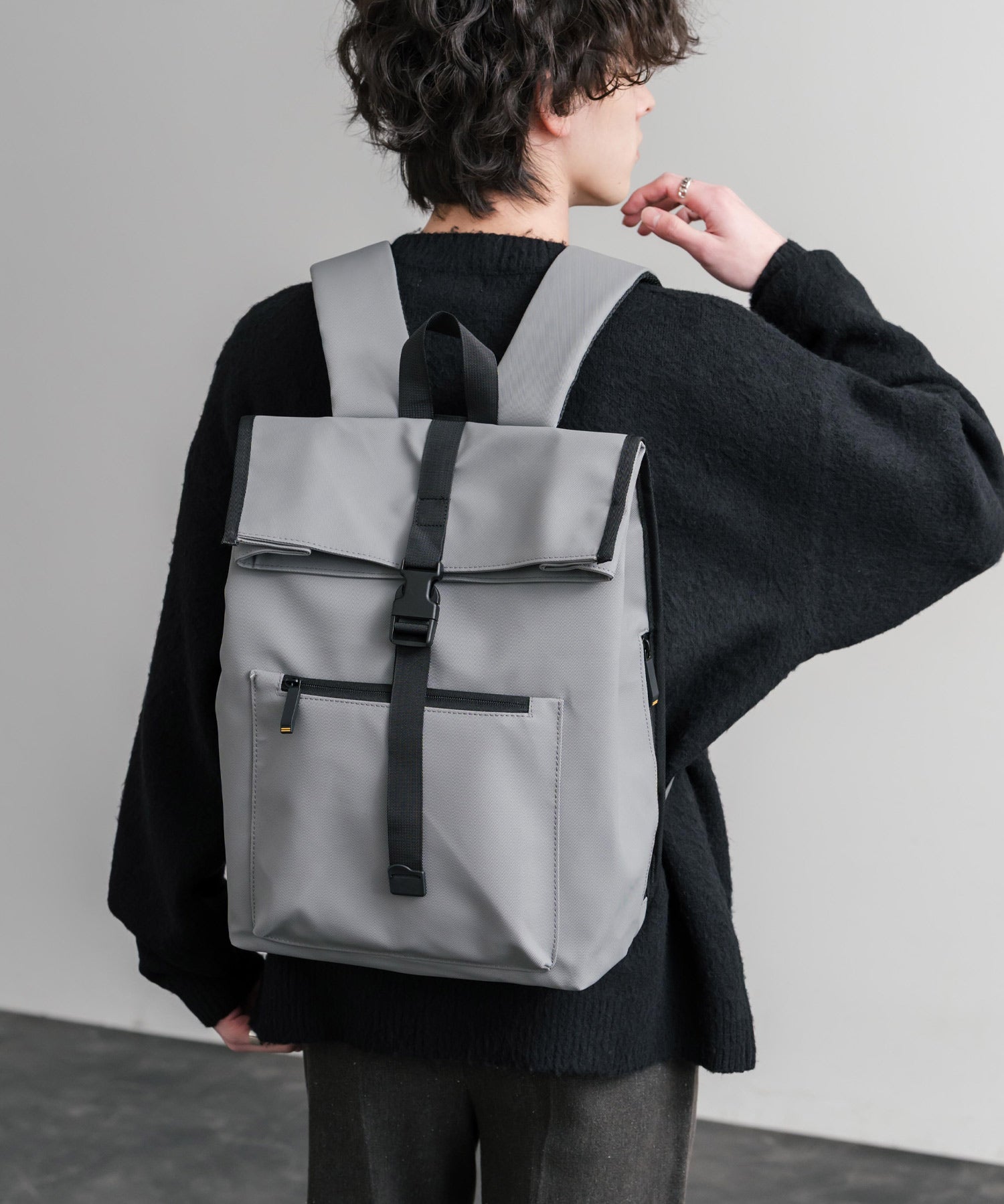 ロールトップアーバンフラップデイパック/バックパック/リュック 15512