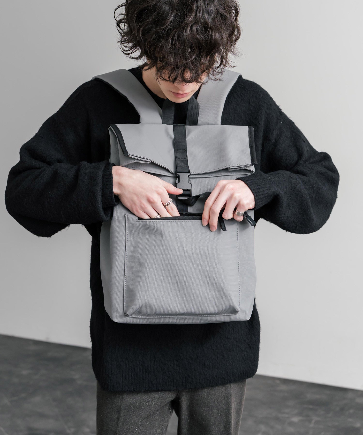 ロールトップアーバンフラップデイパック/バックパック/リュック 15512