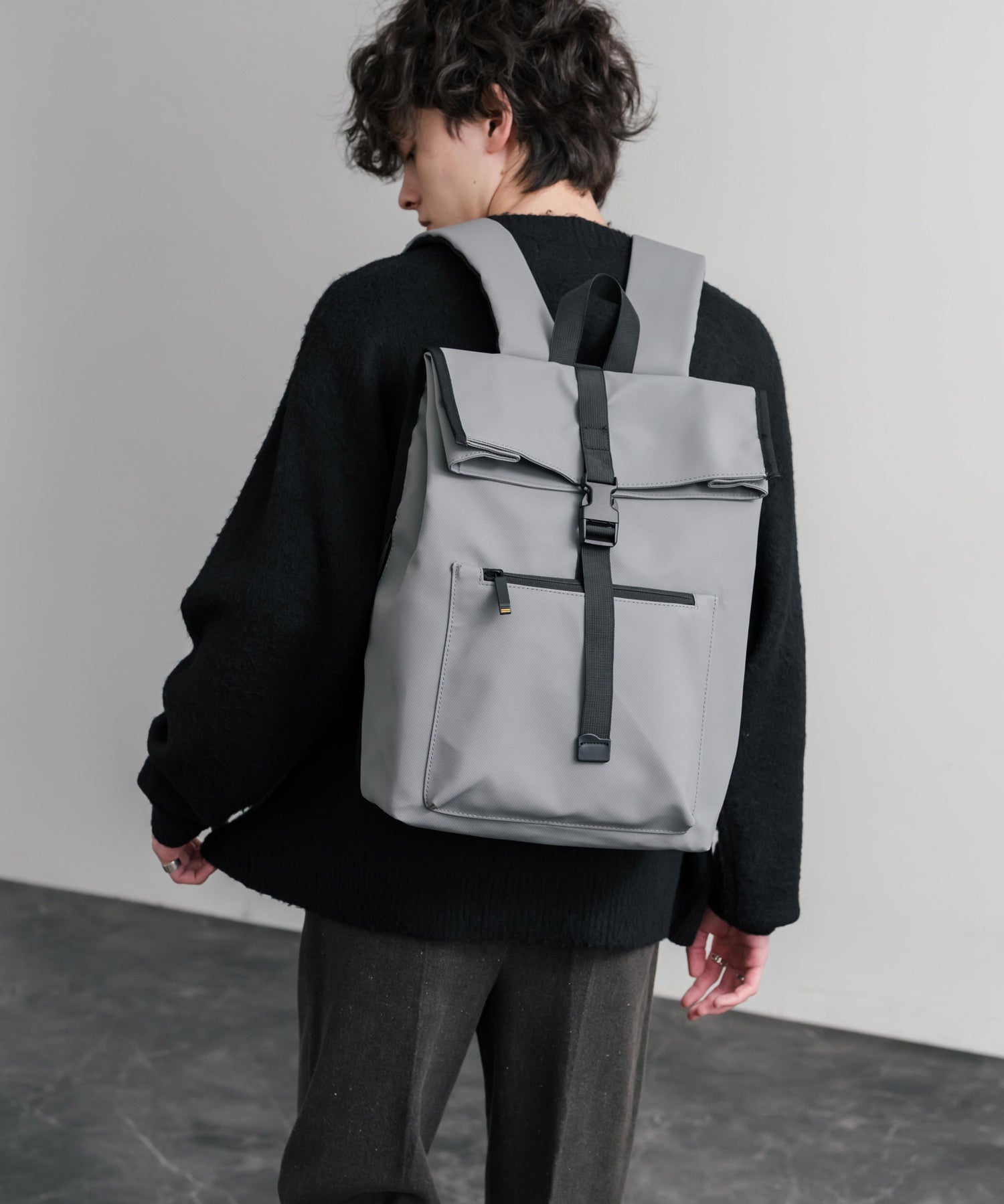 ロールトップアーバンフラップデイパック/バックパック/リュック 15512