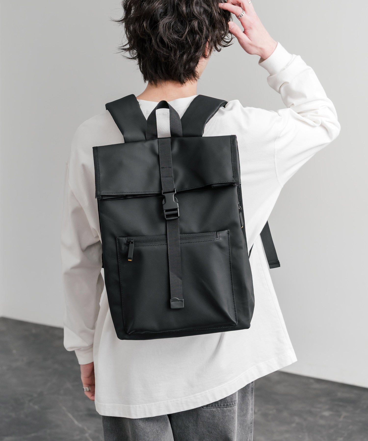 ロールトップアーバンフラップデイパック/バックパック/リュック 15512