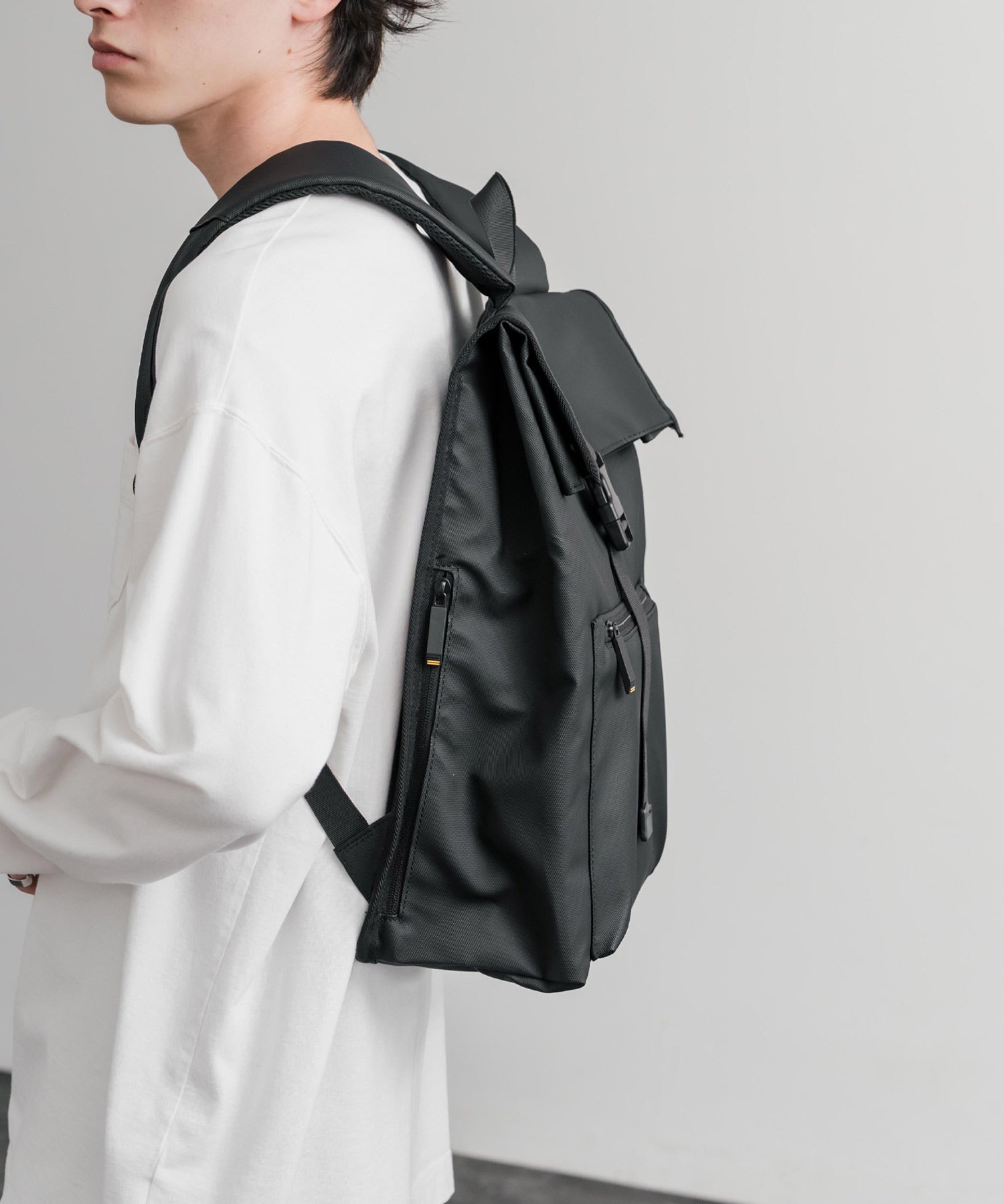 ロールトップアーバンフラップデイパック/バックパック/リュック 15512