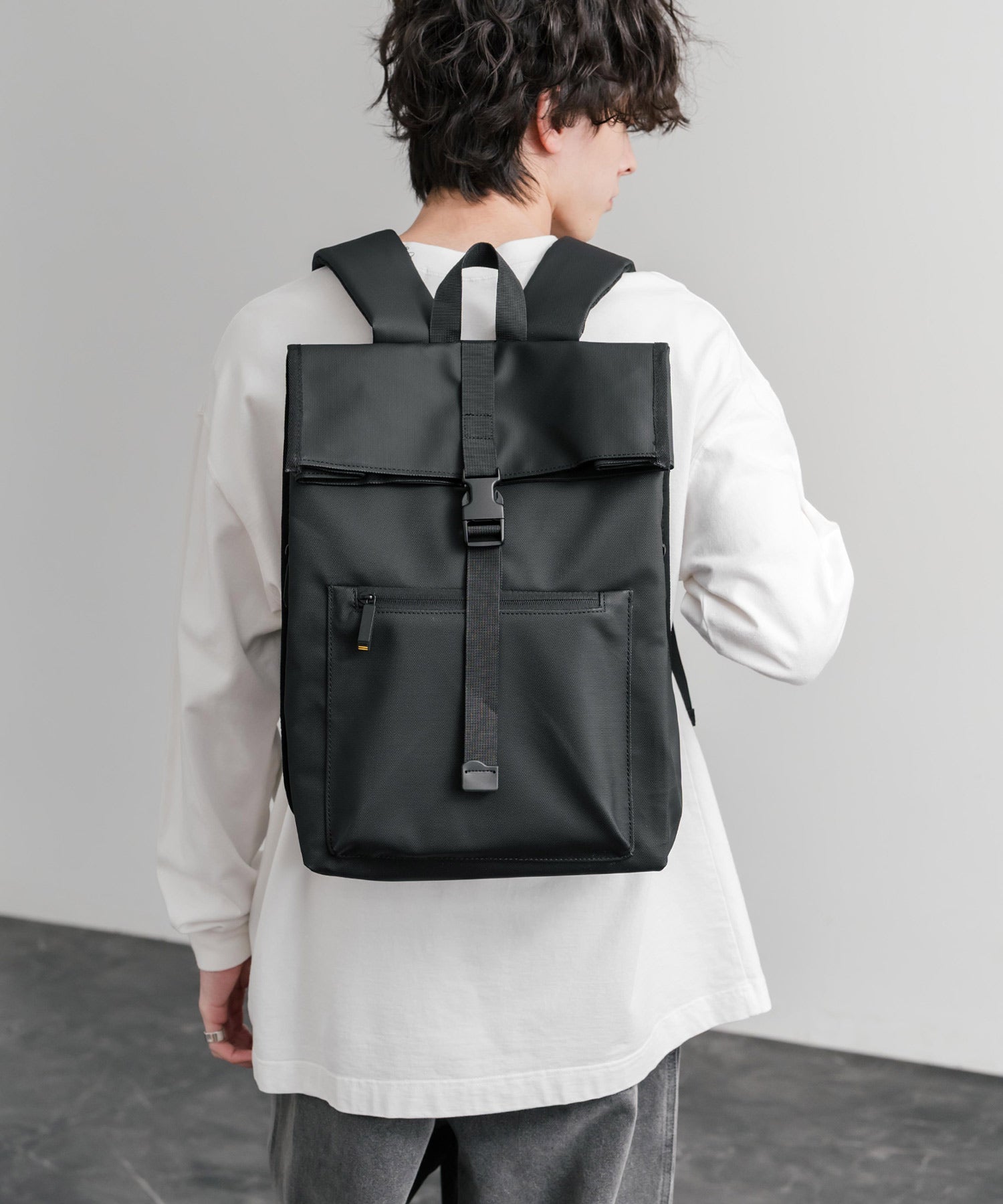 ロールトップアーバンフラップデイパック/バックパック/リュック 15512