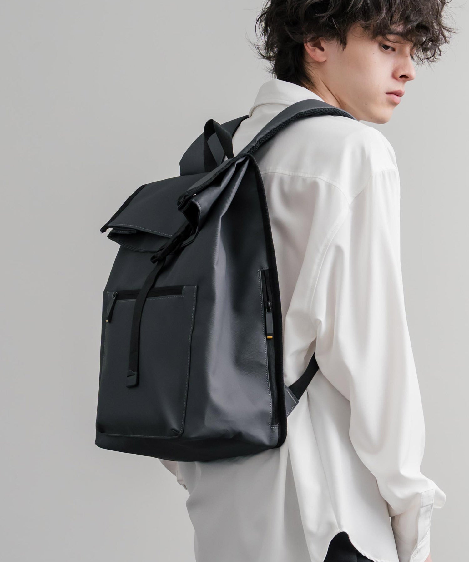 ロールトップアーバンフラップデイパック/バックパック/リュック 15512